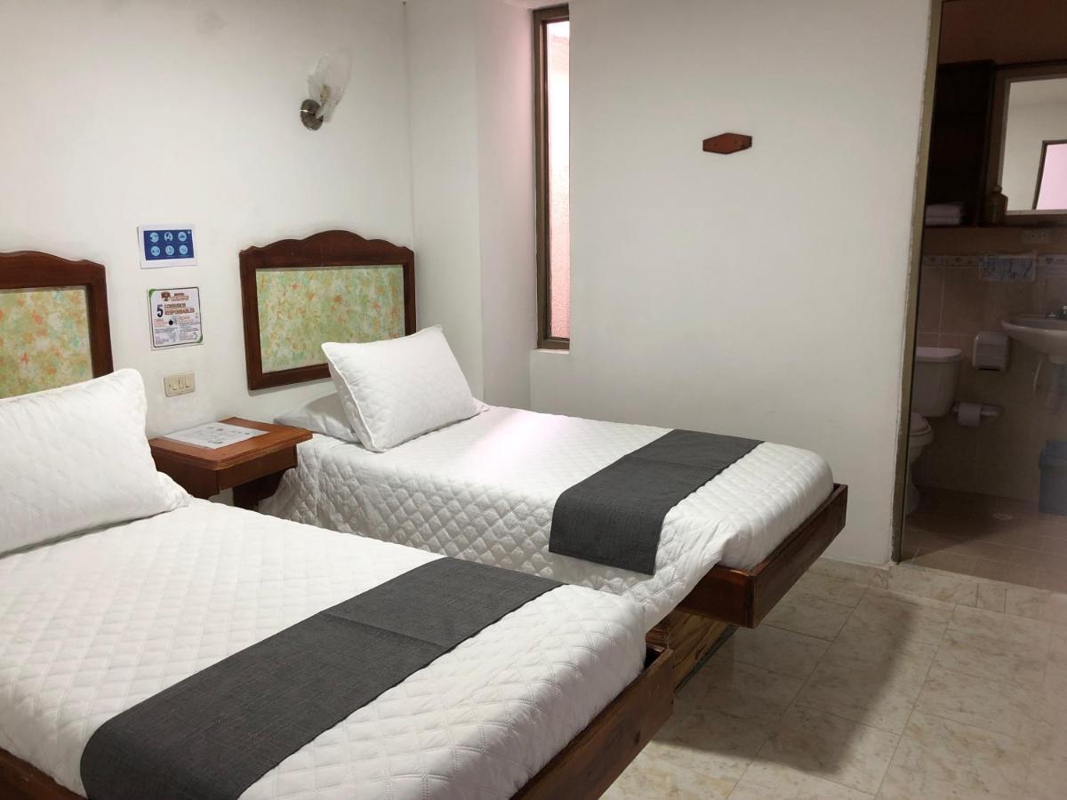 Hotel Armont Calarca Luaran gambar