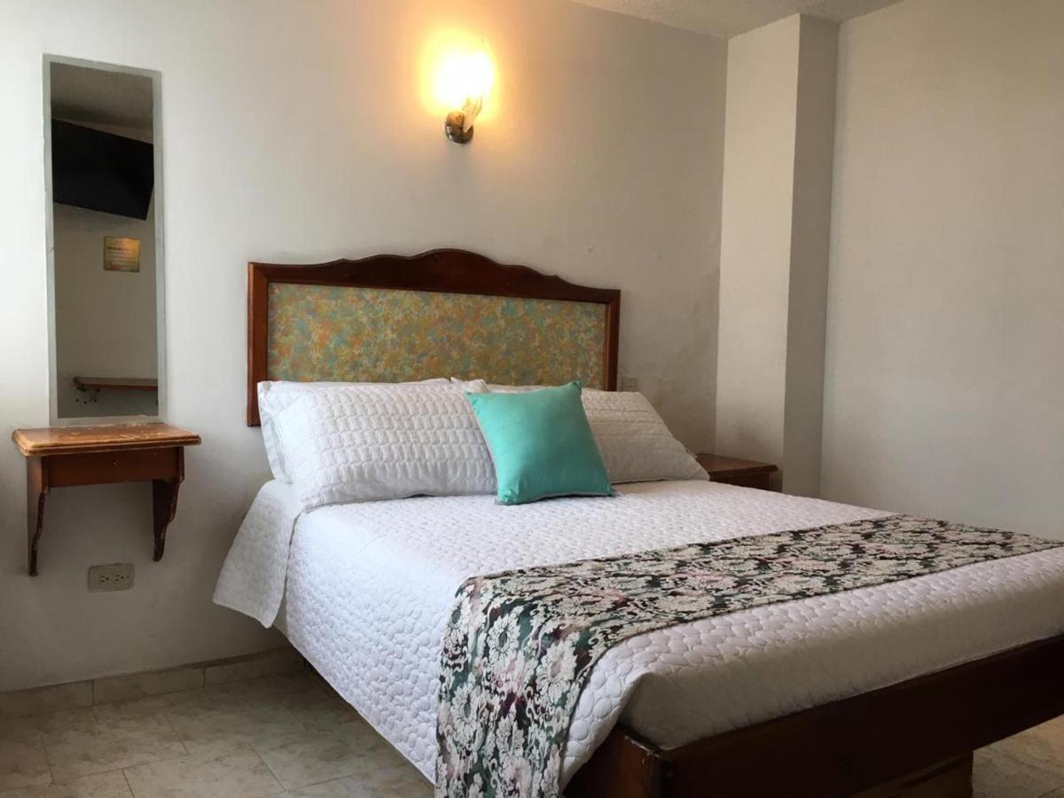 Hotel Armont Calarca Luaran gambar